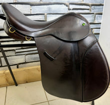 Load image into Gallery viewer, 17 1/2” Wide Ideal VSD/WH/GP English Saddle - Brown - Working Hunter Cob