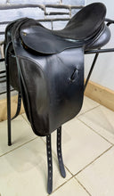 Load image into Gallery viewer, 17” Wide Farrington Kentucky Dressage Saddle - Black