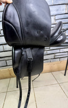 Load image into Gallery viewer, 17” Wide Ideal Toshina Dressage Saddle - Black