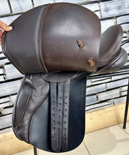 Load image into Gallery viewer, 17 1/2” Medium Silhouette Midas High Wither GP Saddle - Brown