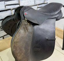 Load image into Gallery viewer, 17 1/2” Medium Albion Legend Jump Saddle - Brown