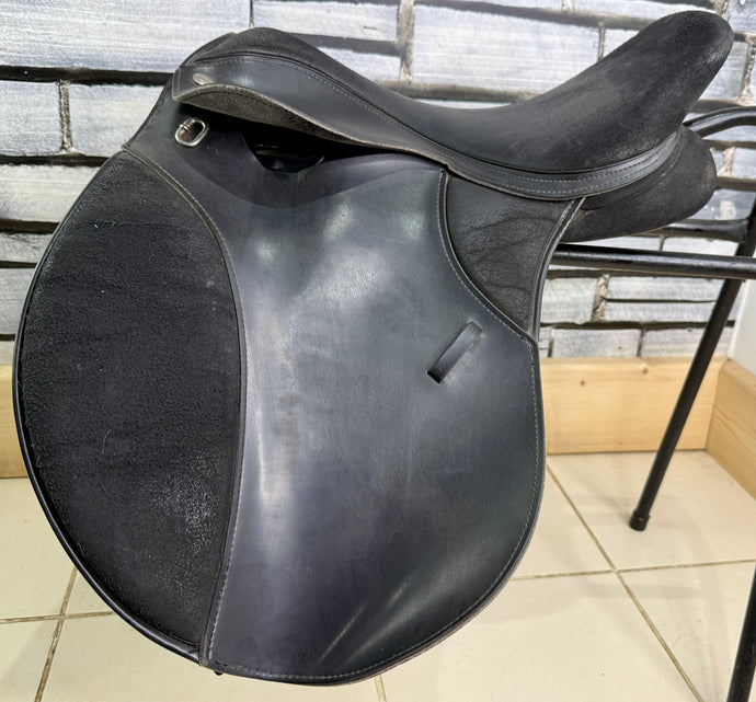 16 1/2” XW Thorowgood Cob GP Saddle - Black