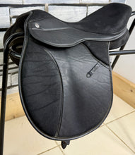 Load image into Gallery viewer, 15” XW Thorowgood Pony Club GP Saddle - Black