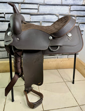 Load image into Gallery viewer, 16” Wintec SQHB Western Saddle - Brown - Lightweight - Never Used!!