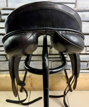 Load image into Gallery viewer, 17 1/2” MW Ideal Jessica Dressage Saddle - Black - Flocked