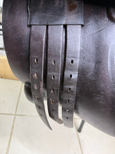 Load image into Gallery viewer, 17” Medium Morris &amp; Nolan Close Contact Jumping Saddle - Brown