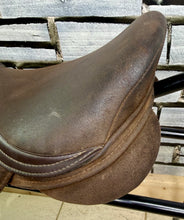 Load image into Gallery viewer, 15” MW Changeable Gullet Thorowgood Pony Club GP Saddle - Brown - Flocked