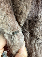 Load image into Gallery viewer, Ladies Approx Size 16 Vintage Fur Coat