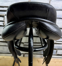 Load image into Gallery viewer, 16 1/2 - 17” MN Bespoke Classic Jump Saddle - Black -High Wither- TB/ROR - Big Blocks
