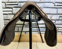 Load image into Gallery viewer, 16 1/2” MW Orion/Ideal Show Saddle - Brown - Reverse Hide - Close Contact
