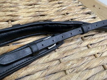 Load image into Gallery viewer, S/H Soft Padded Breastplate/Breastgirth -Black- Cob-Full