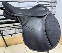 Load image into Gallery viewer, 15” XW Thorowgood Pony Club GP Saddle - Black