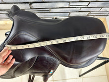Load image into Gallery viewer, 17” MW Voltaire Lexington Monoflap Jump Saddle - Brown