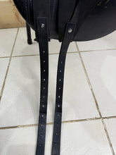 Load image into Gallery viewer, 17” MW Kieffer Wien DL Professional Dressage Saddle - Black