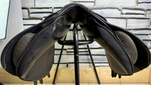 Load image into Gallery viewer, 16 1/2” XW/Changeable Gullet Thorowgood Compact GP Saddle - Black