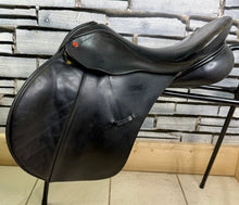 Load image into Gallery viewer, 18” MW Albion K2 GP Saddle - Black -Big Blocks- Mega Comfy