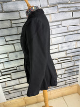 Load image into Gallery viewer, Ladies Size 34 Vintage Showerproof Hunt Jacket - Black
