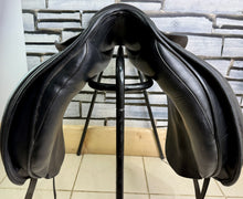 Load image into Gallery viewer, 17” Medium/MW Barnsby Dressage Saddle - Black
