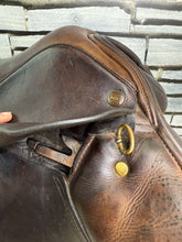 Load image into Gallery viewer, 17 1/2” MW Ideal Impala 1450 Jump Saddle - Brown