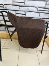 Load image into Gallery viewer, RCI Fluffy Show Numnah - Brown - Medium - Show/Working Hunter
