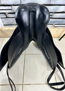 18” Wide Ideal Jessica Dressage Saddle - Black
