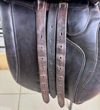 Load image into Gallery viewer, 17” XW English GP Saddle - Brown