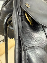 Load image into Gallery viewer, 17” Wide Dever Cob GP Saddle - Black