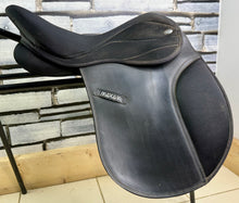 Load image into Gallery viewer, 16” Wide/Changeable Gullet Thorowgood Maxam Pony GP Saddle - Black