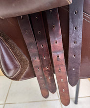 Load image into Gallery viewer, 17” Wide Changeable Gullet Whitaker Overton Jumping Saddle - Brown