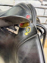 Load image into Gallery viewer, 17” Medium Jeffries Falcon Event GP Saddle - Black