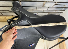 Load image into Gallery viewer, 15” - 15 1/2” MW Whitaker Junior Pro Jump Saddle - Black - Full Leather - Heat Adjustable