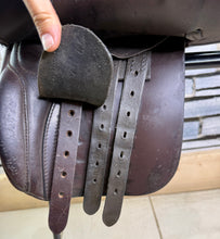 Load image into Gallery viewer, 14 1/2” Medium Farrington Small Pony GP Saddle - Brown