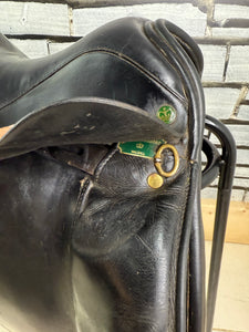 17 1/2” MW Ideal/Crown Toshina Dressage Saddle - Black