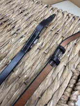 Load image into Gallery viewer, S/H Jeffries Traditional 5/8” Plain Reins -Pony- Brown