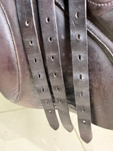 Load image into Gallery viewer, 16 1/2” Wide Farrington Jump Saddle - Brown