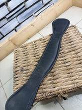 Load image into Gallery viewer, S/H Black Curved Leather Short Dressage/Event Girth-60cm/24”