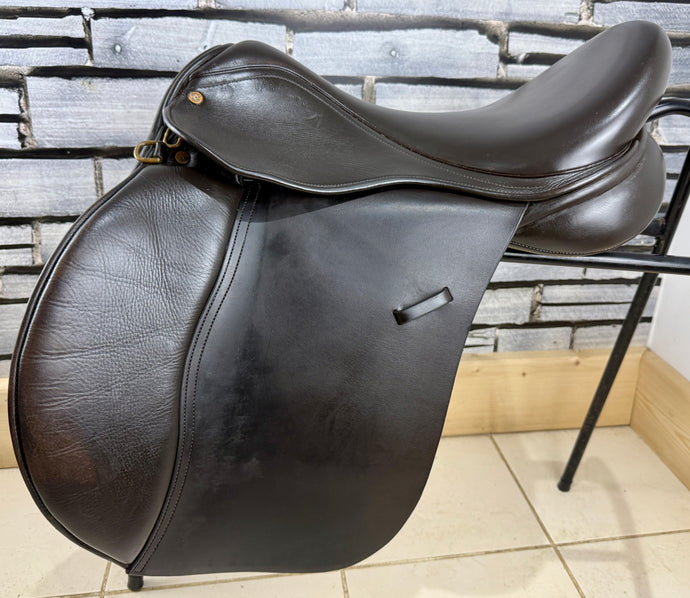 17 1/2” Medium Morris & Nolan High Wither Gold GP Saddle - Brown