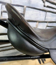 Load image into Gallery viewer, 16” Wide Albion Selecta Pony GP/Jump Saddle - Brown