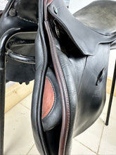 Load image into Gallery viewer, 16 1/2” MW Stubben Juventus Jump Saddle - Black