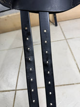 Load image into Gallery viewer, 17” M/Changeable Gullet Wintec 500 Dressage Saddle - Black