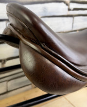 Load image into Gallery viewer, 17” Wide GFS English GP/Jump Saddle - Brown - Square Cantle