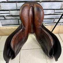 Load image into Gallery viewer, 19” 28 (M) Stubben Siegfried Extra GP/Jump Hunting Saddle - Brown