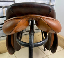 Load image into Gallery viewer, 17 1/2” MW English Jump Saddle - Brown/Tan