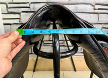 Load image into Gallery viewer, 16 1/2” 32/Wide Stubben Dressage Saddle - Brown