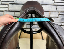 Load image into Gallery viewer, 17” MW Amerigo Vega Monoflap Jump Saddle - Brown