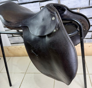 16 1/2” Medium Nelson Pessoa Jump Saddle - Black