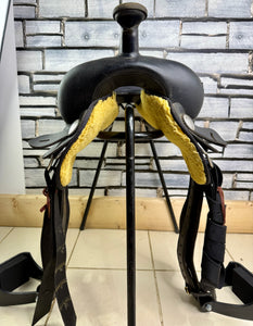 15” Wintec Western Saddle - Black