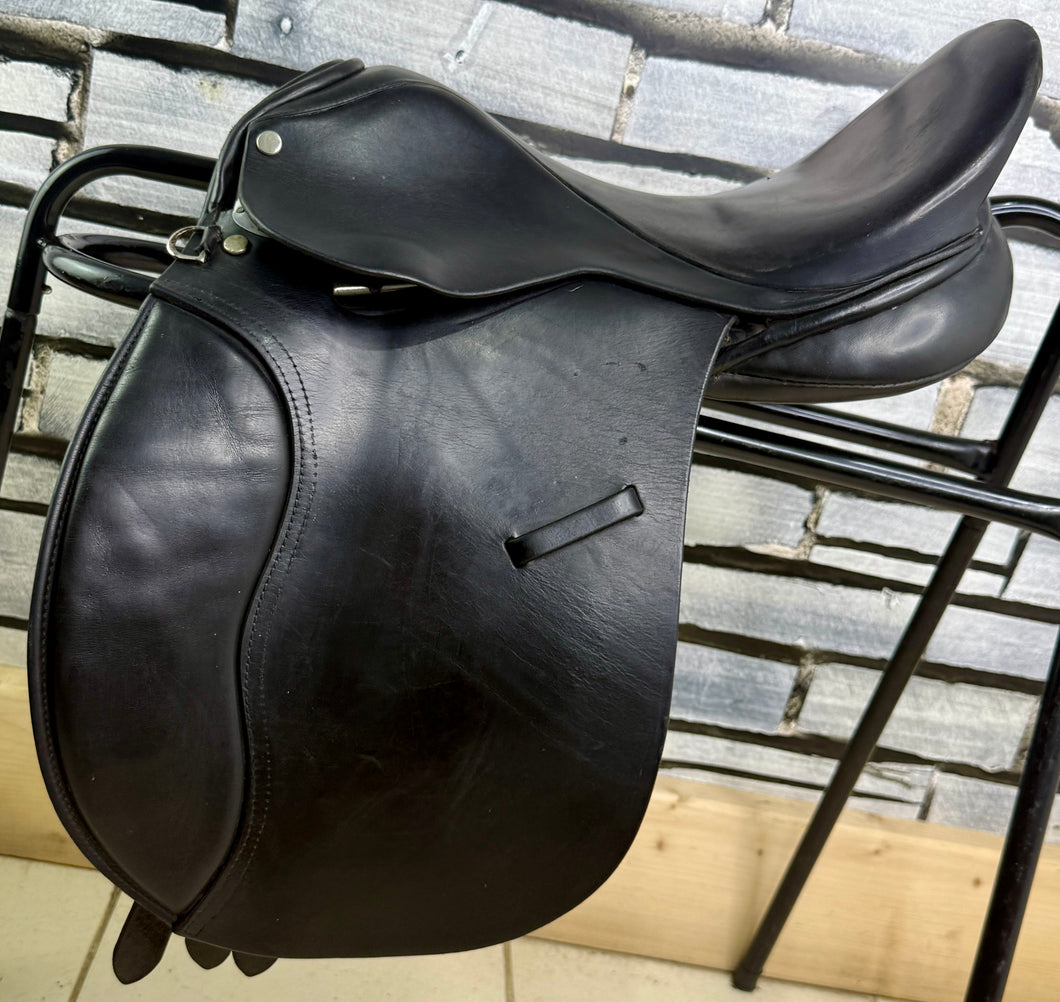 16” Wide M&J Saddlery English GP Pony Saddle - Black