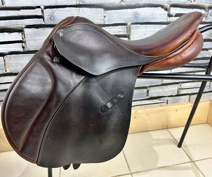 16 1/2” MW Stubben Juventus Jump Saddle - Brown