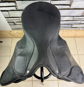 17 1/2” XW Thorowgood Griffin Standard GP Saddle - Black